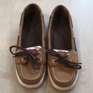 EUC Sperry top sliders